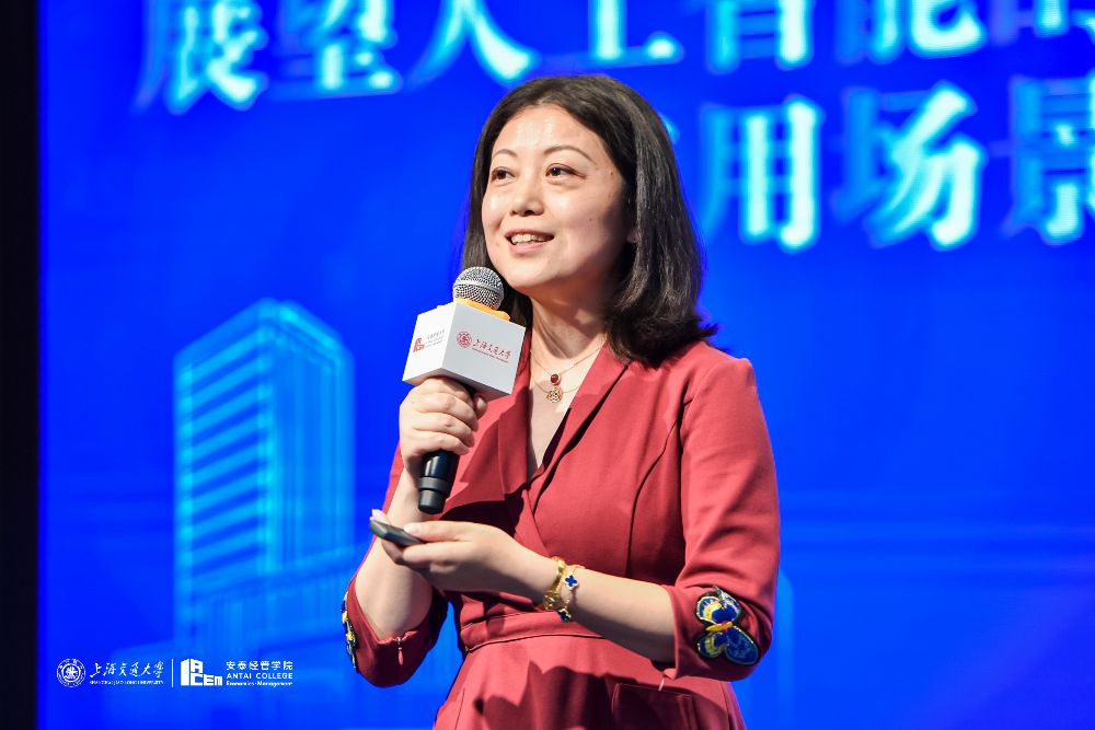 擎云物联网总经理、交大安泰人工智能行业社群班学员
周芸