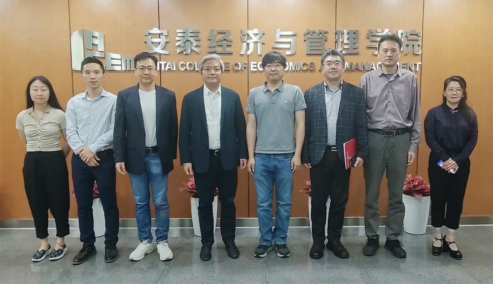 与上海交大重庆人工智能研究院交流   探讨深化人工智能赋能商科教育新实践