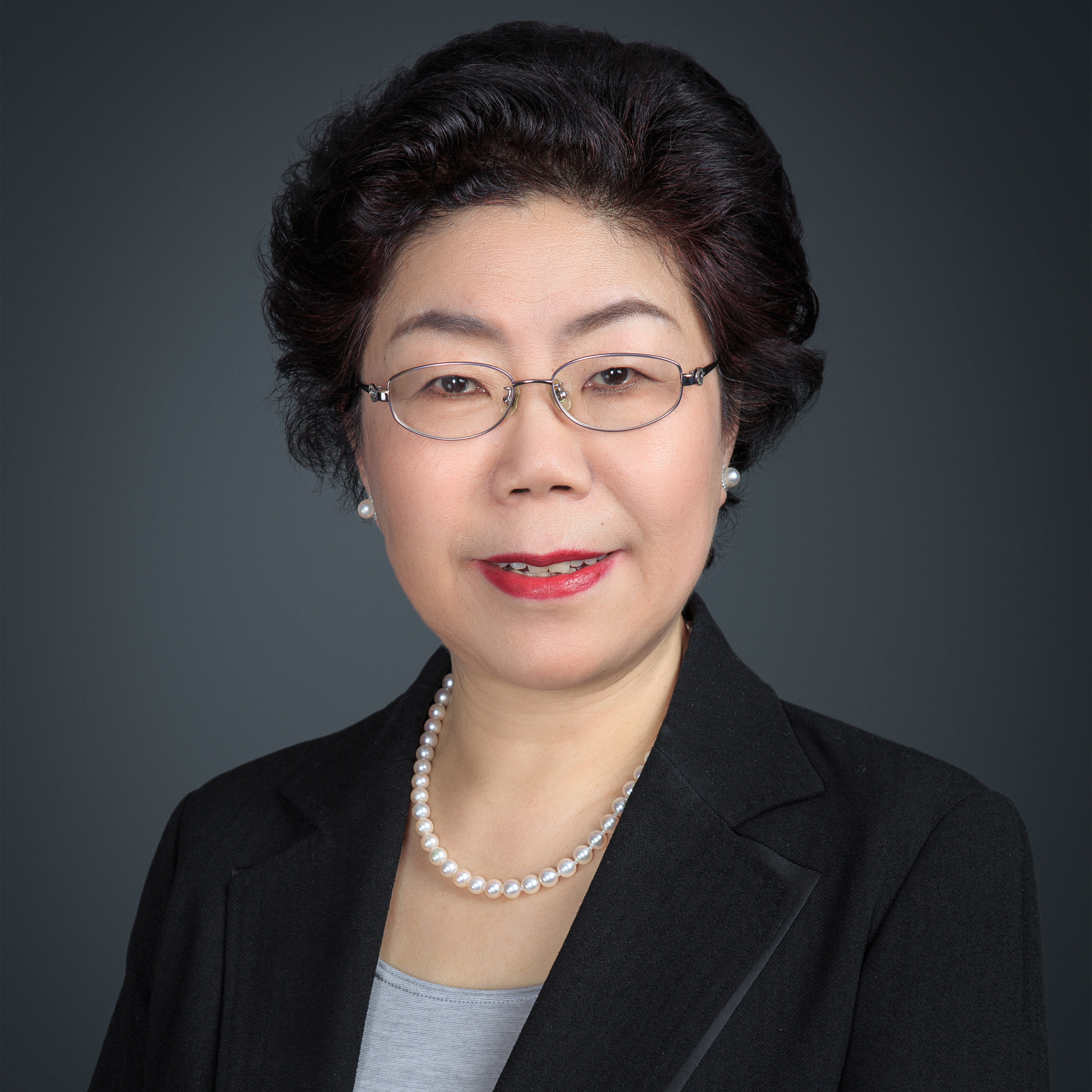 潘英丽：内外循环切换中的就业挑战及其应对