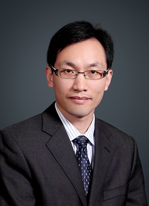 夏立军：部分上市公司业绩承压，高管薪酬增减引关注