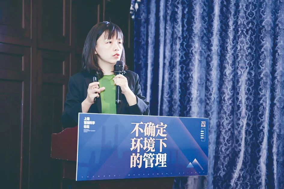郑欢.jpg