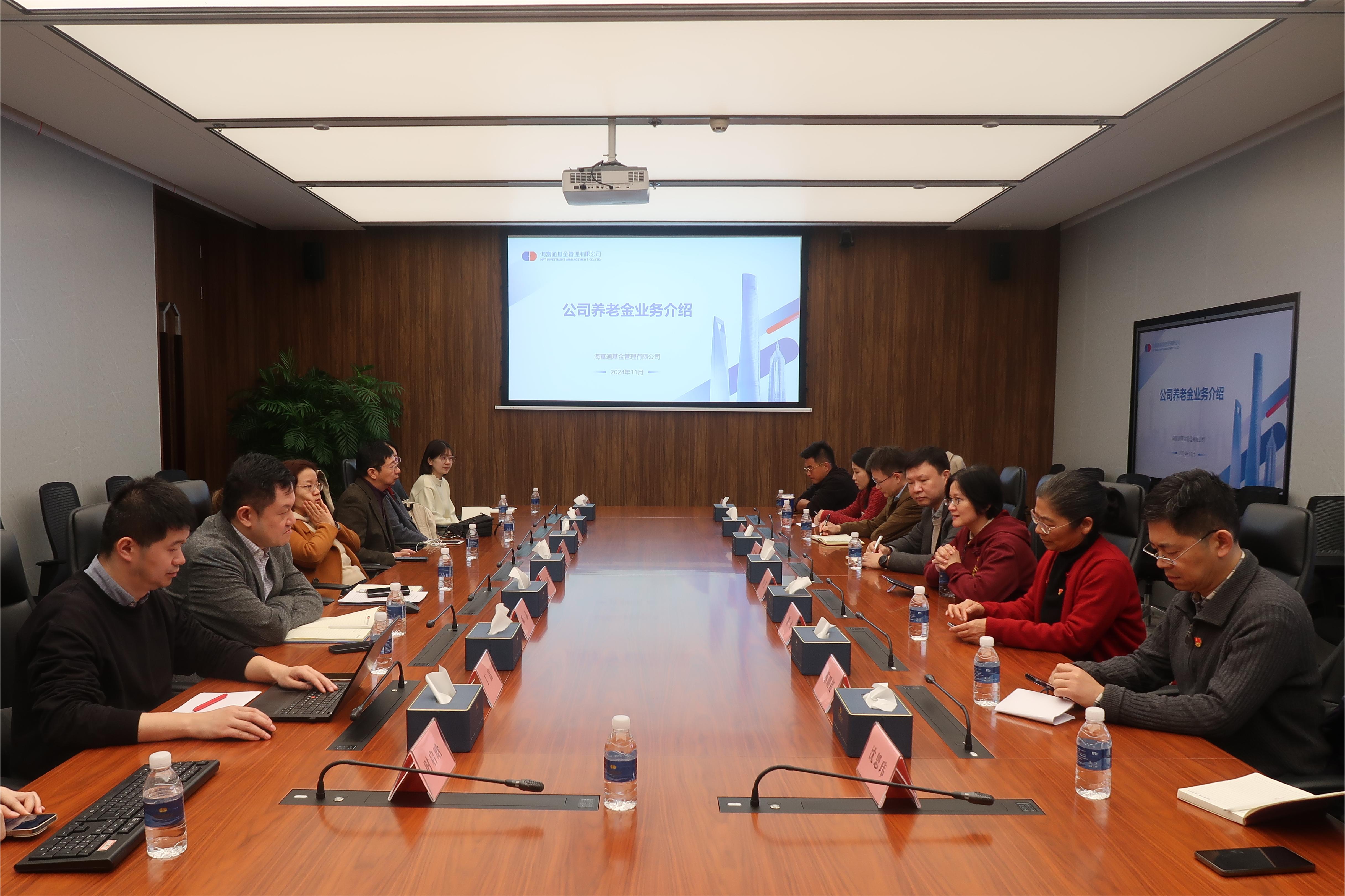 1733882438757056581.jpg 099872db7a3c8019a8f542dbc0ddd90.jpg